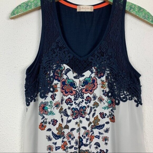Altar’d State Women’s Medium Sleeveless Lace Boho Floral Blouse Tank Top Navy - Picture 2 of 5